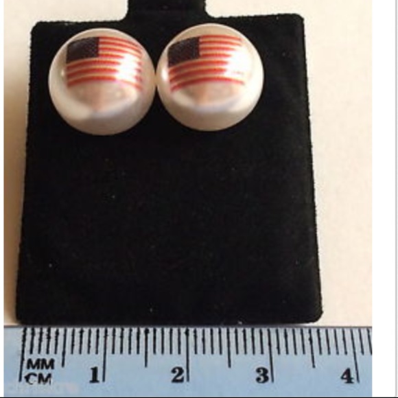 USA Flag Pearl Earrings American Patriotic US - Picture 8 of 8